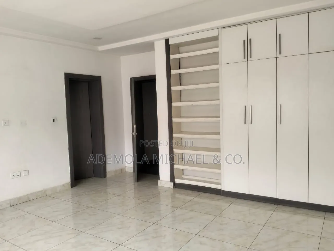4bdrm Duplex in Asba & Dantata for sale