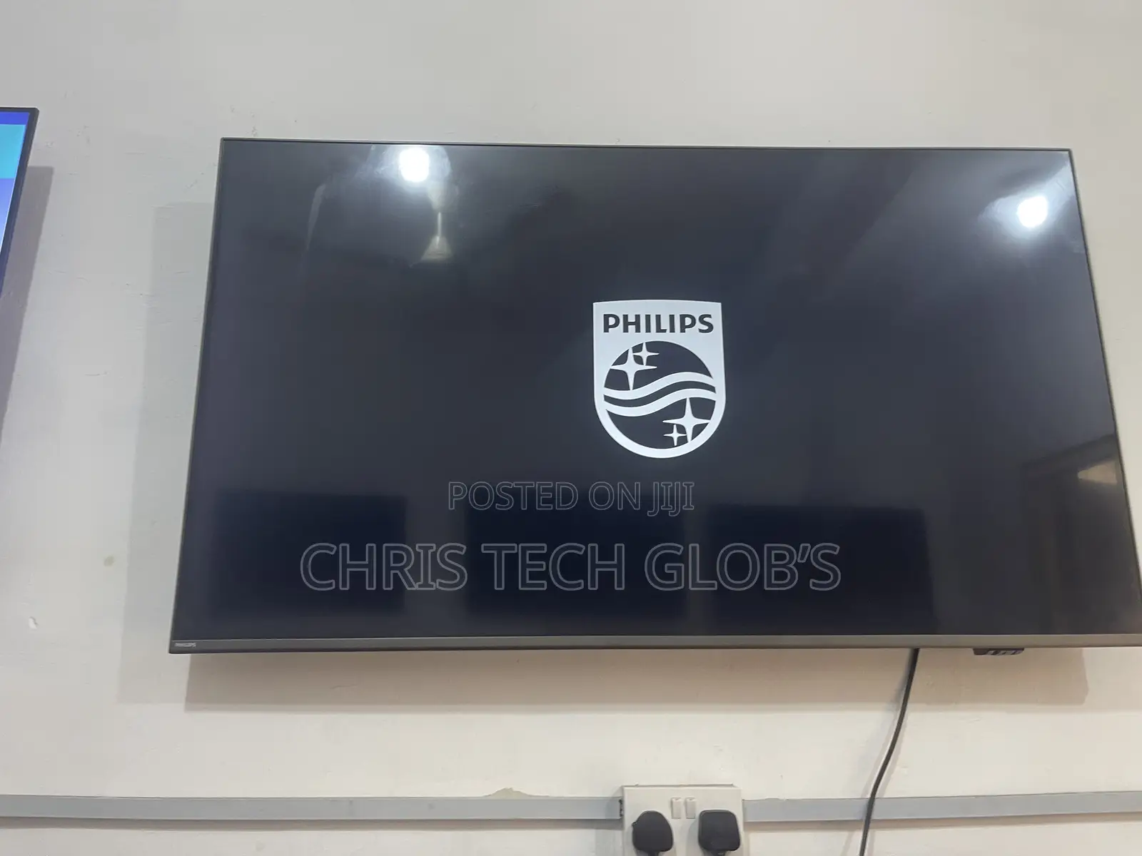 Philip 55inches Android TV 2023 Year Model With Ambi Light Display
