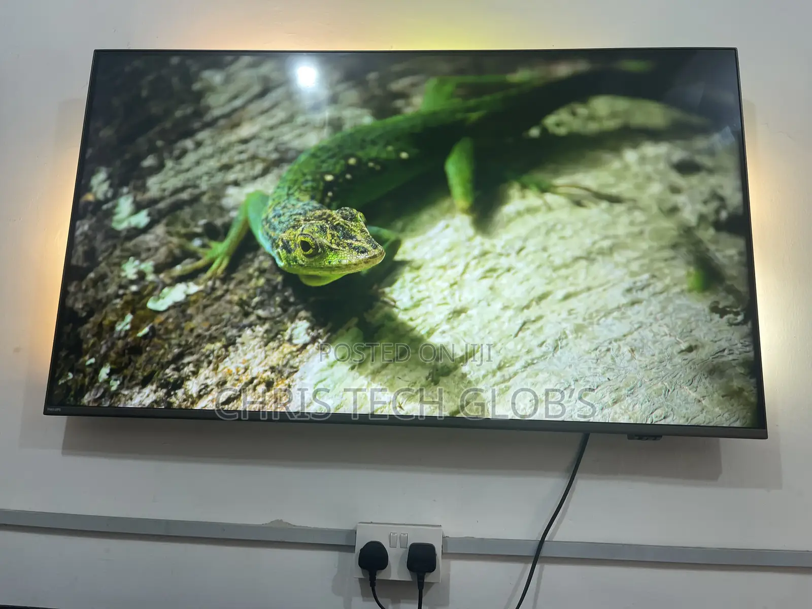 Philip 55inches Android TV 2023 Year Model With Ambi Light Display