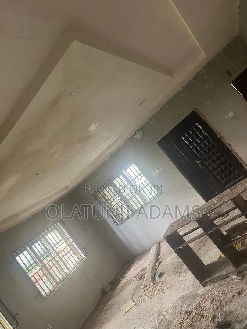 5bdrm Bungalow in Ilupeju Ofatedo, Osogbo for sale