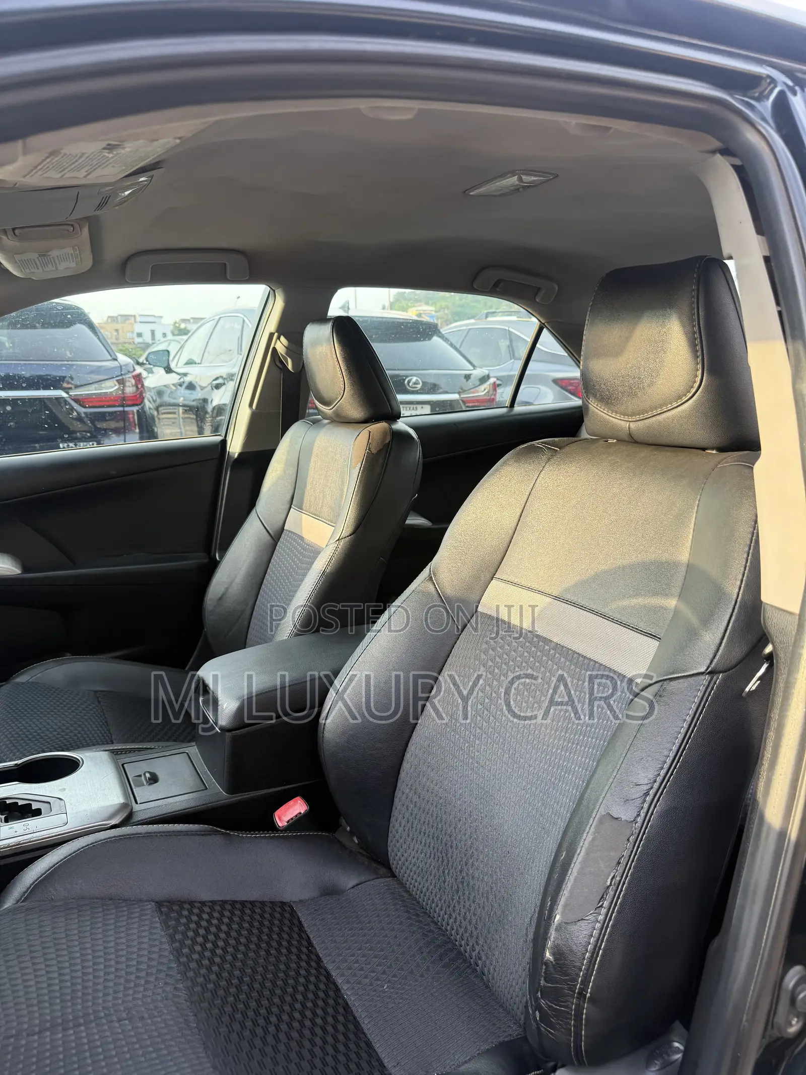 Toyota Camry SE 4dr Sedan w/Prod. End 11/13 (2.5L 4cyl 6A) 2014 Black