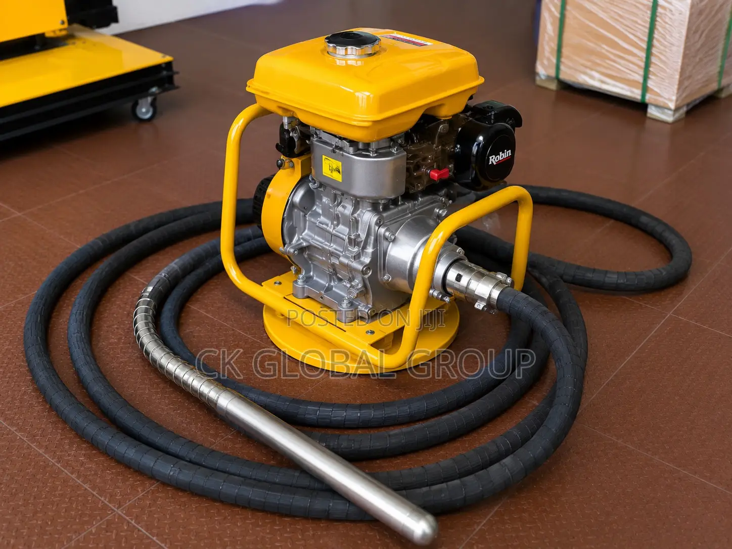 Robin Gasoline Concrete Vibrator | Heavy-Duty Concrete Poker Machine