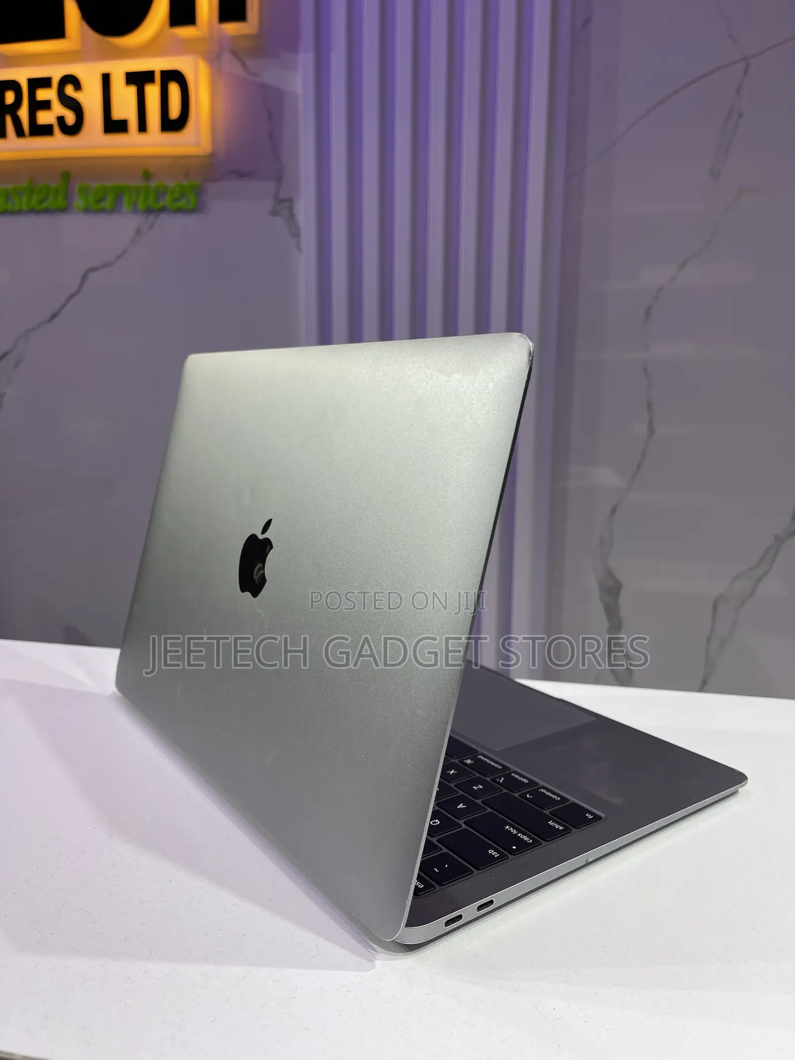 Laptop Apple MacBook Air 2019 8GB Intel Core i5 SSD 128GB