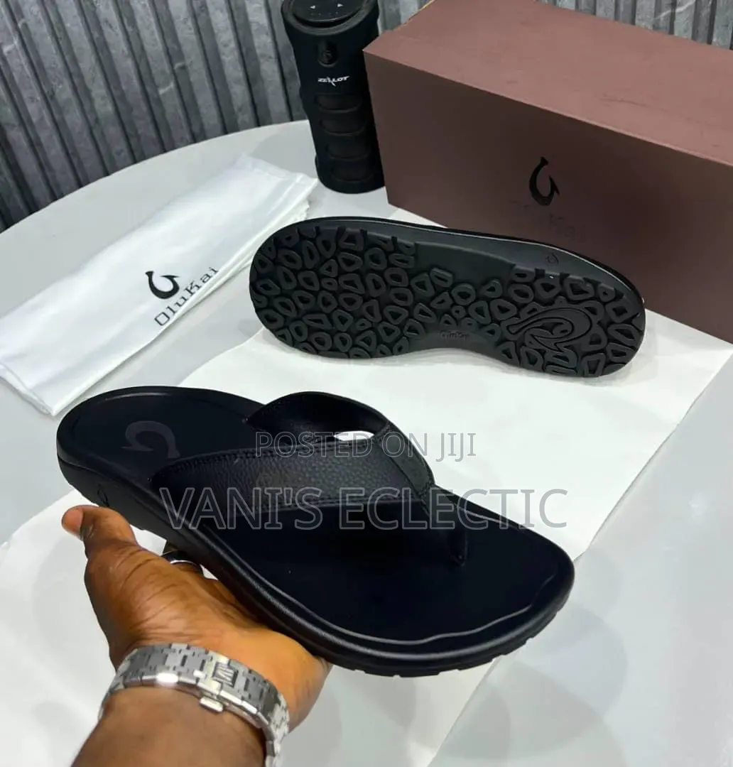 OluKai Men's Flip-Flops
