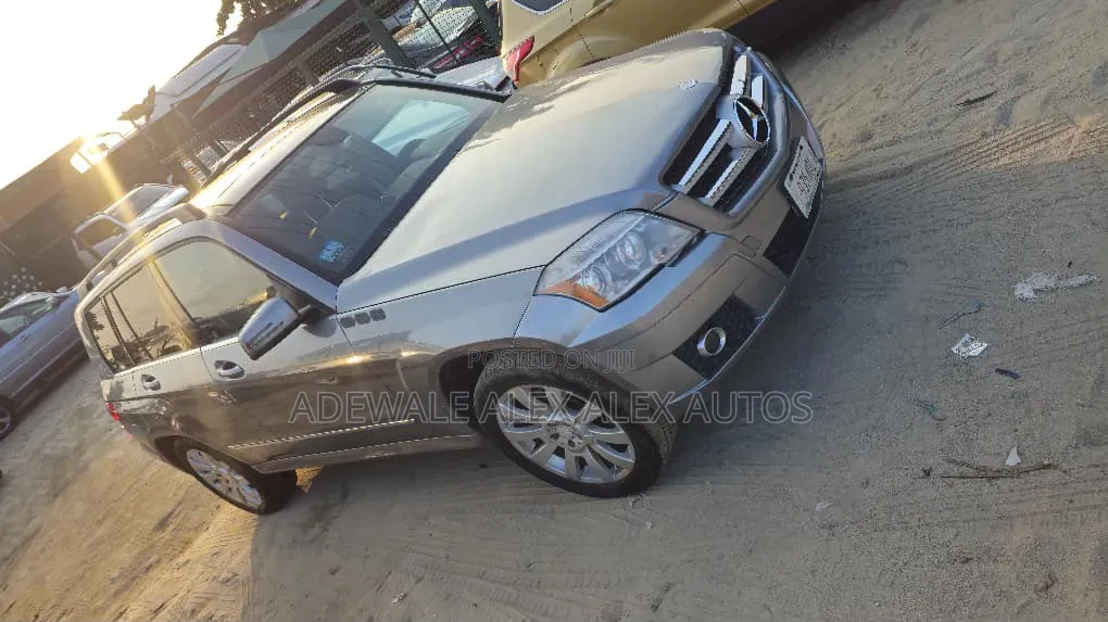 Mercedes-Benz GLK-Class 2011 Gray