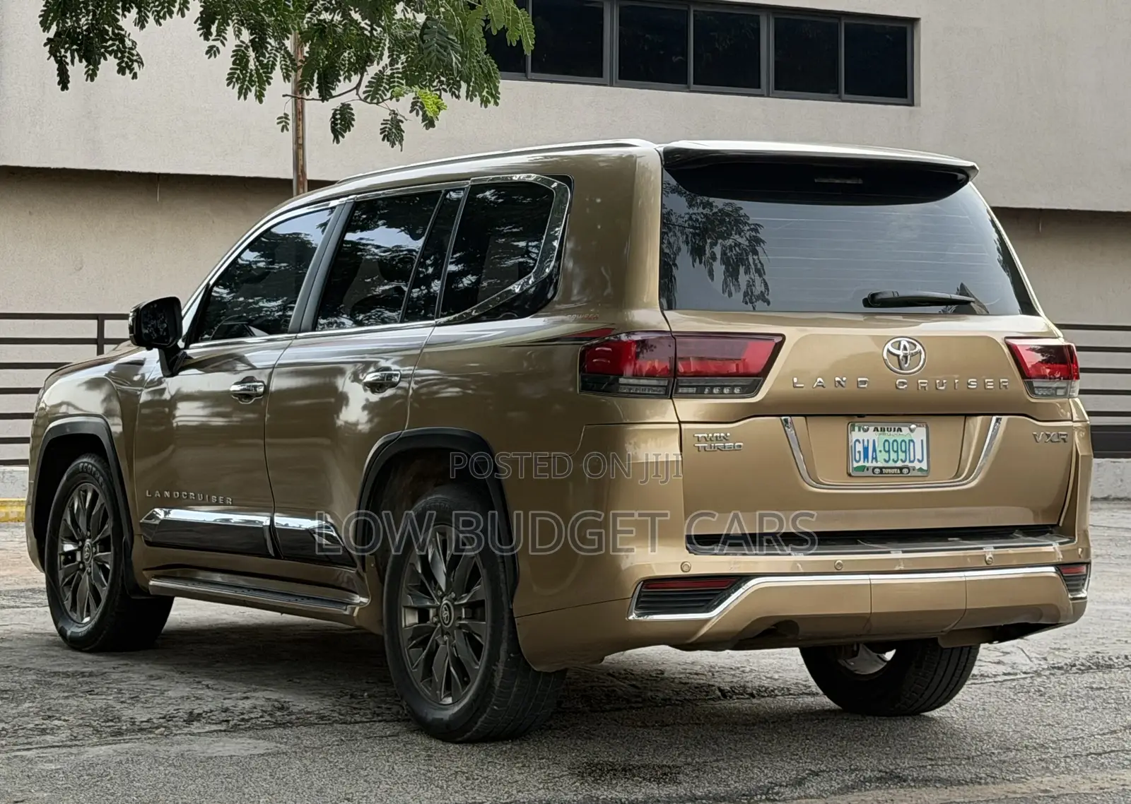 Toyota Land Cruiser 5.7 V8 VXR 2020 Gold