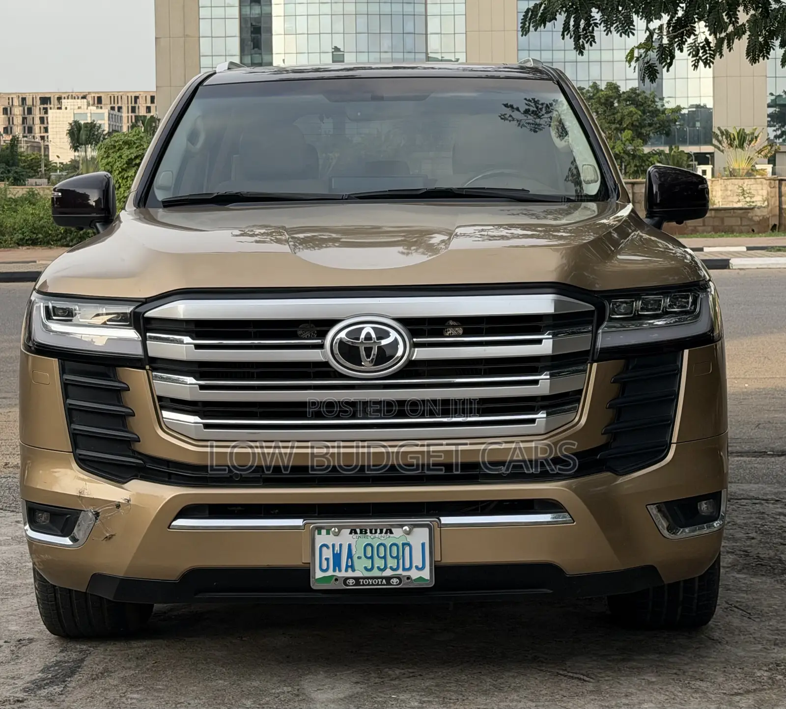 Toyota Land Cruiser 5.7 V8 VXR 2020 Gold