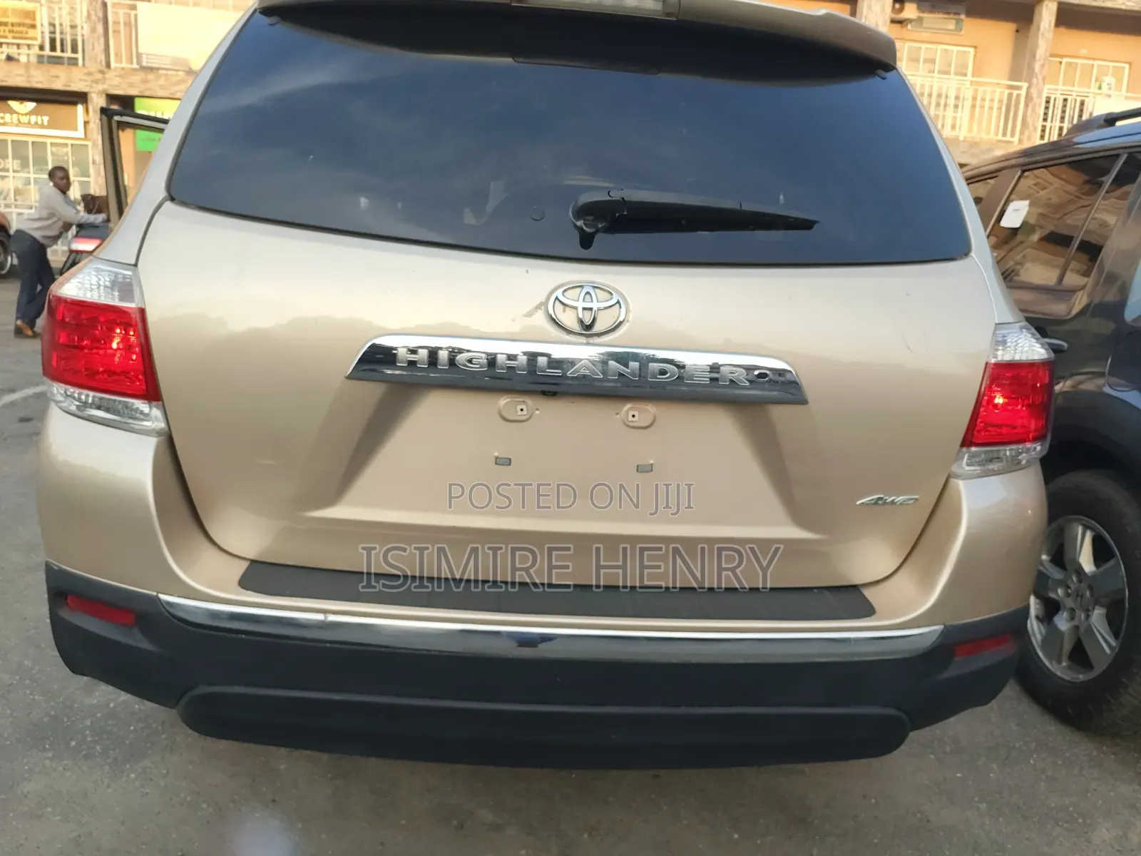 Toyota Highlander Limited 2011 Gold