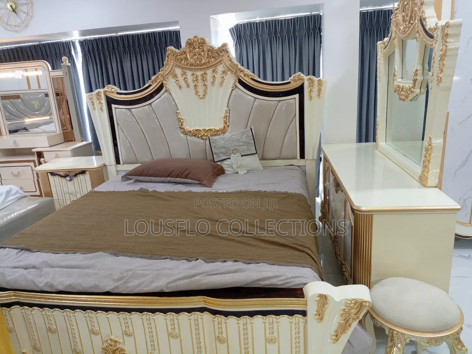 Your Quality Turkish King Royal Bed With Royal Consol Mirror