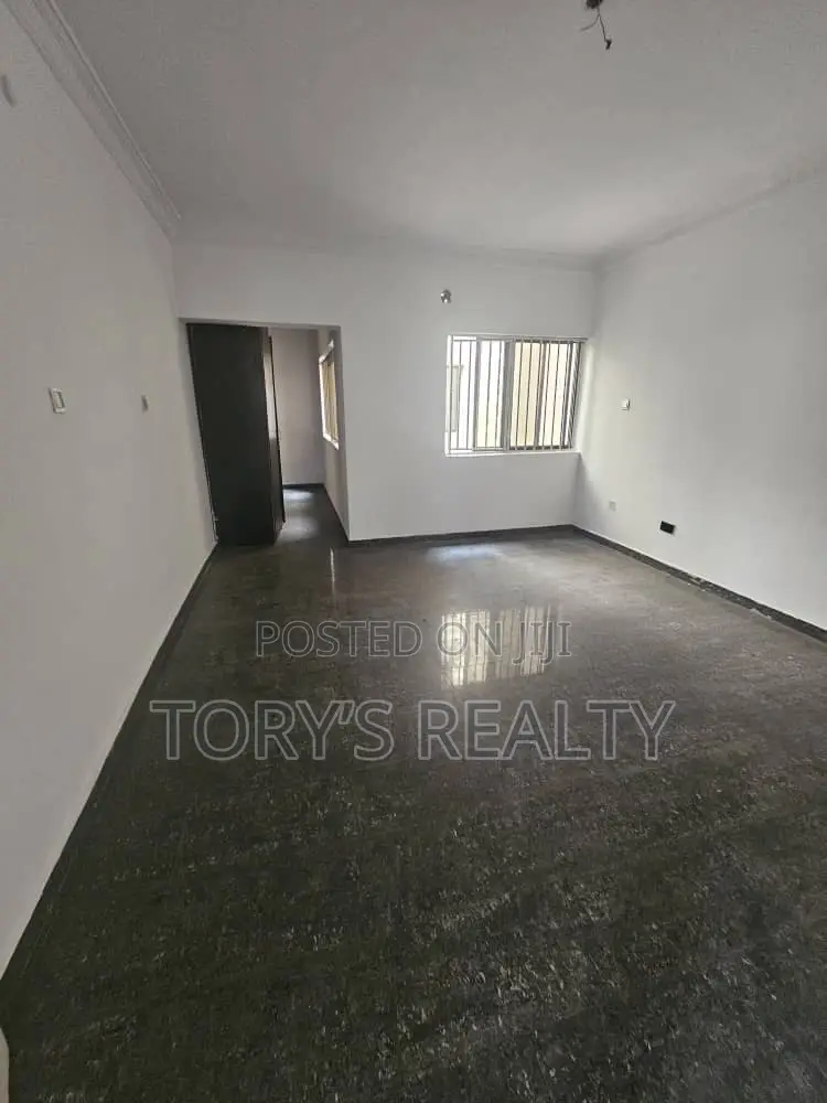 1bdrm Apartment in Lekki Phase 1 for rent
