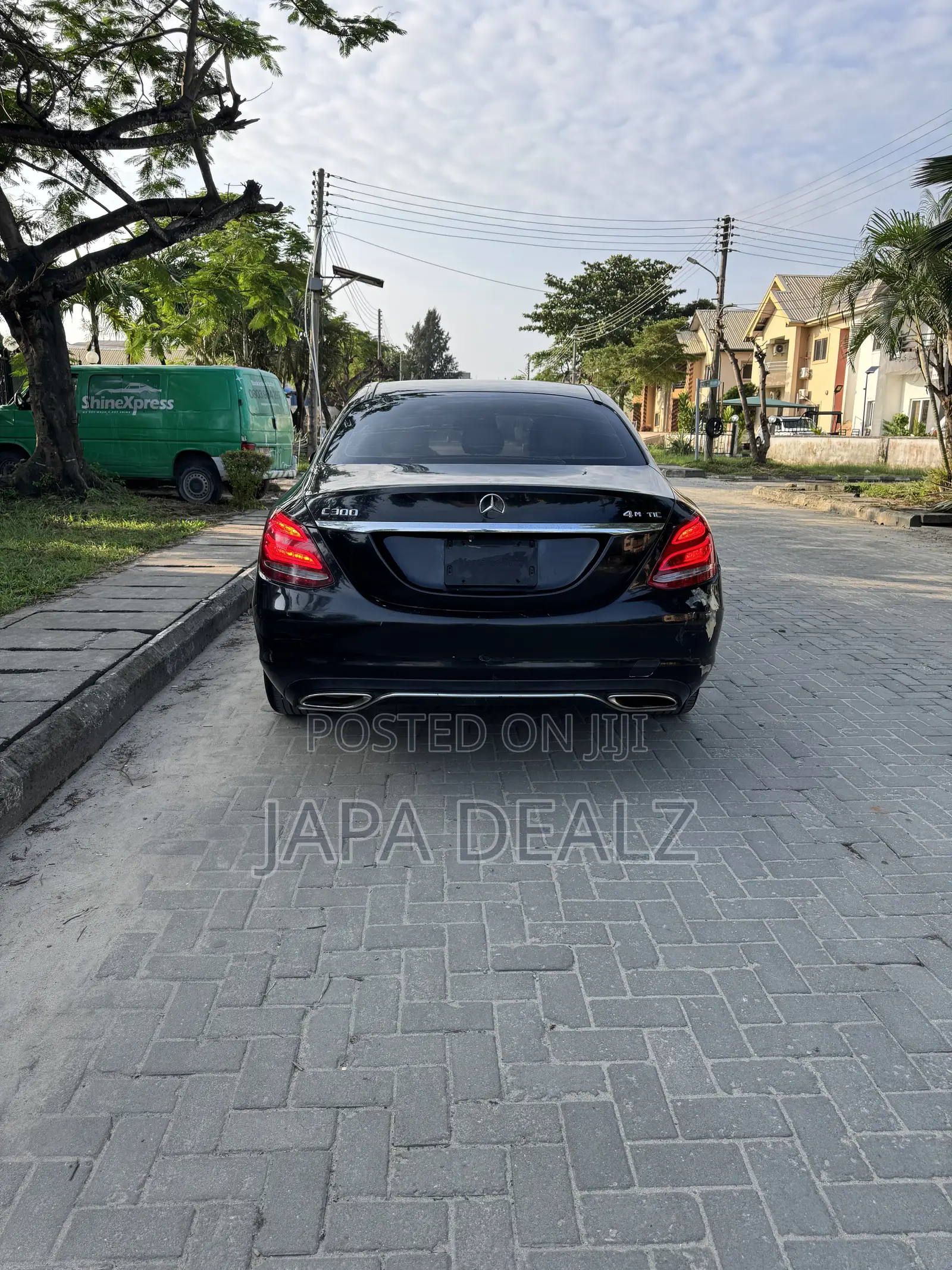 Mercedes-Benz C300 2015 Black