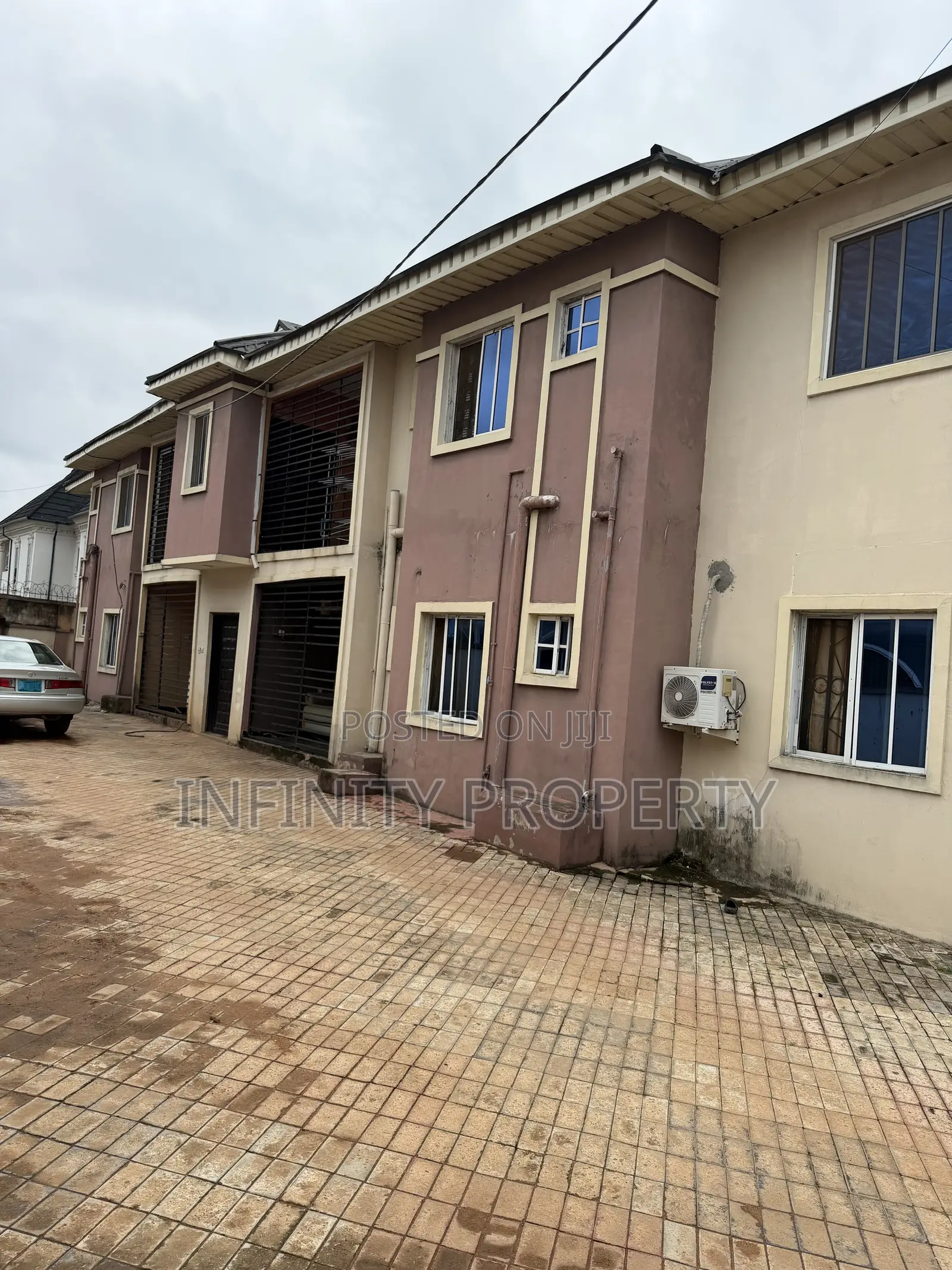 3bdrm Block of Flats in Etete, Benin City for sale