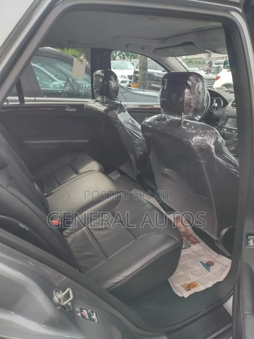 Mercedes-Benz M Class 2011 Gray