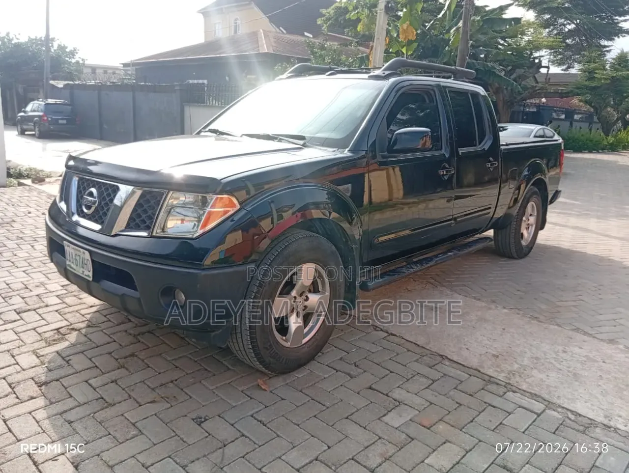 Nissan Frontier 2010 Black