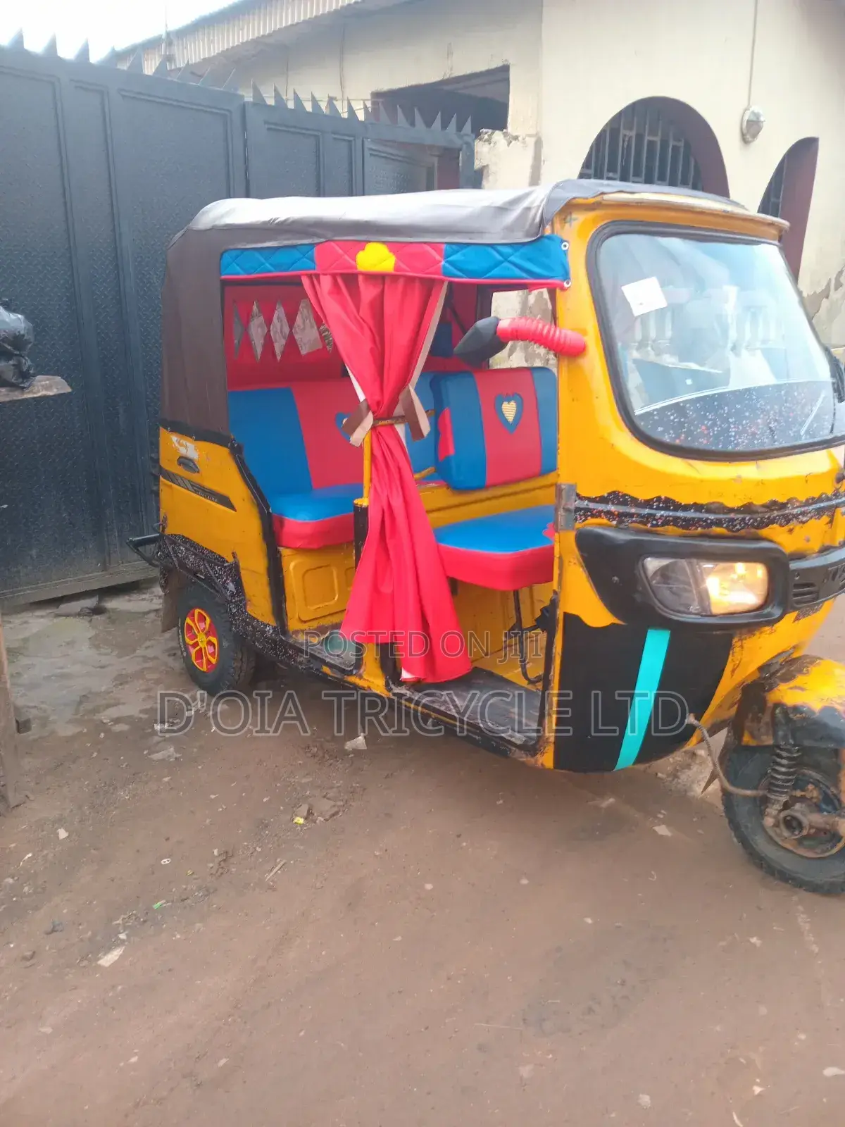 TVS King Deluxe Plus iTouch Start 2025 Yellow