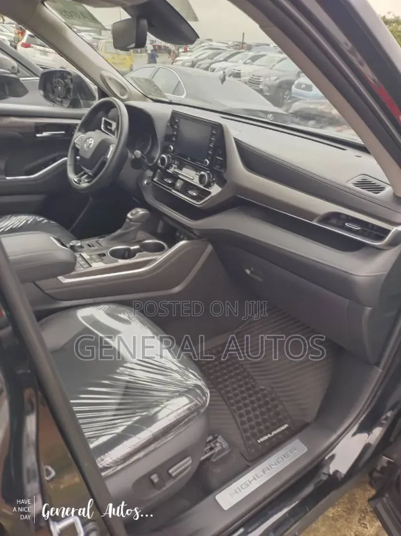 Toyota Highlander 2021 Black