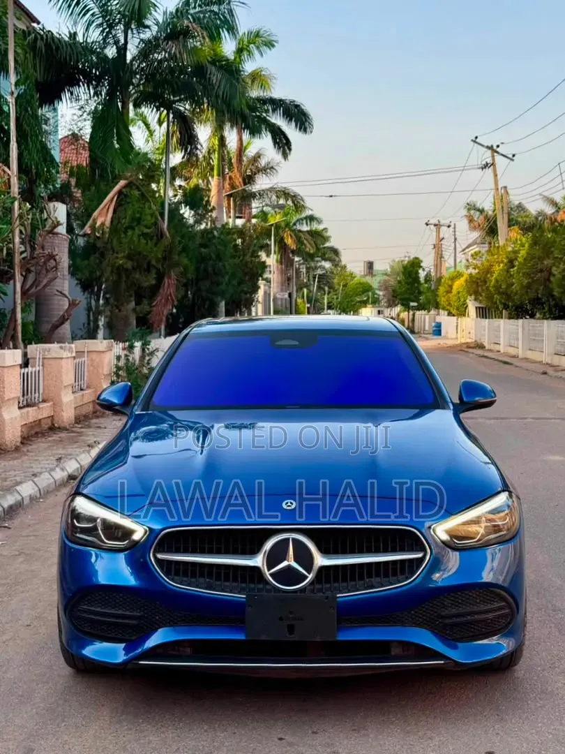 Mercedes-Benz C300 2022 Blue