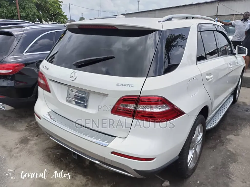 Mercedes-Benz M Class 2015 White