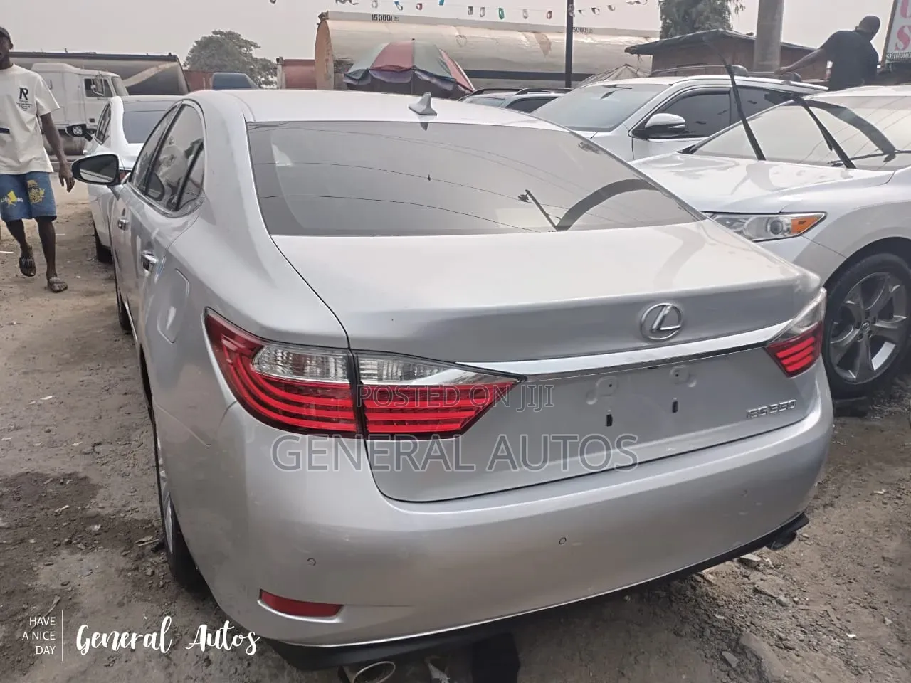 Lexus ES 2015 Silver