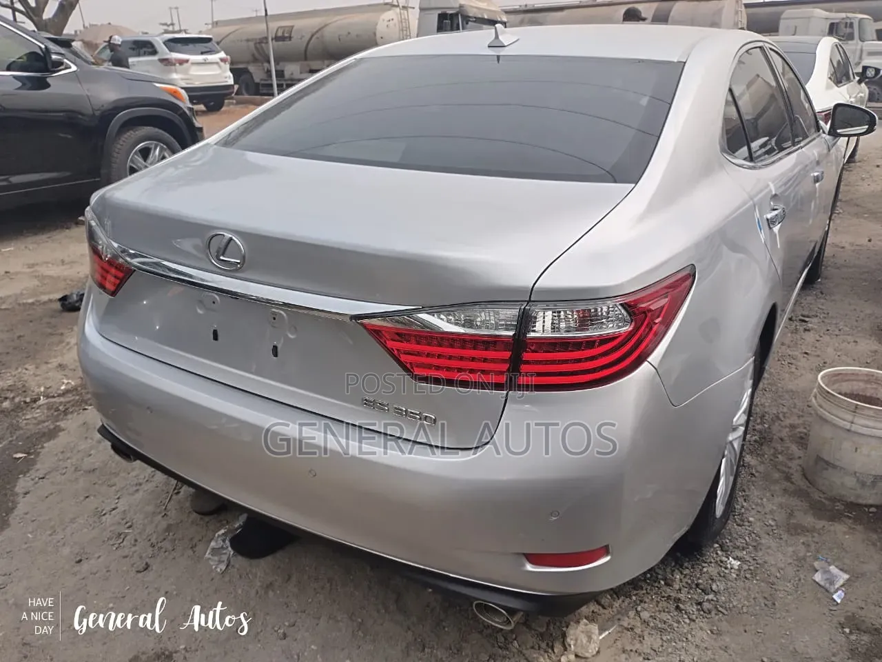 Lexus ES 2015 Silver