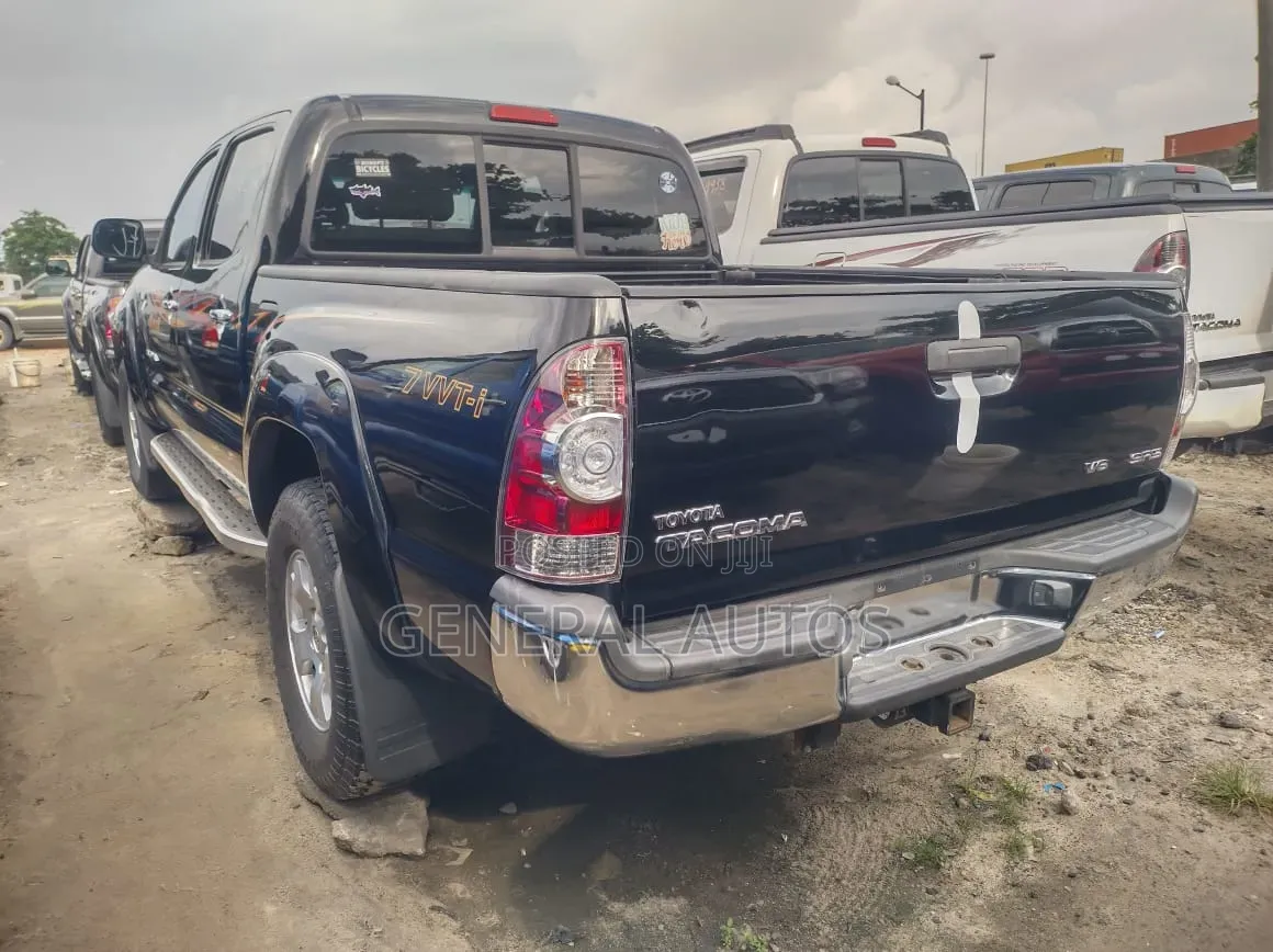 Toyota Tacoma 2011 Black