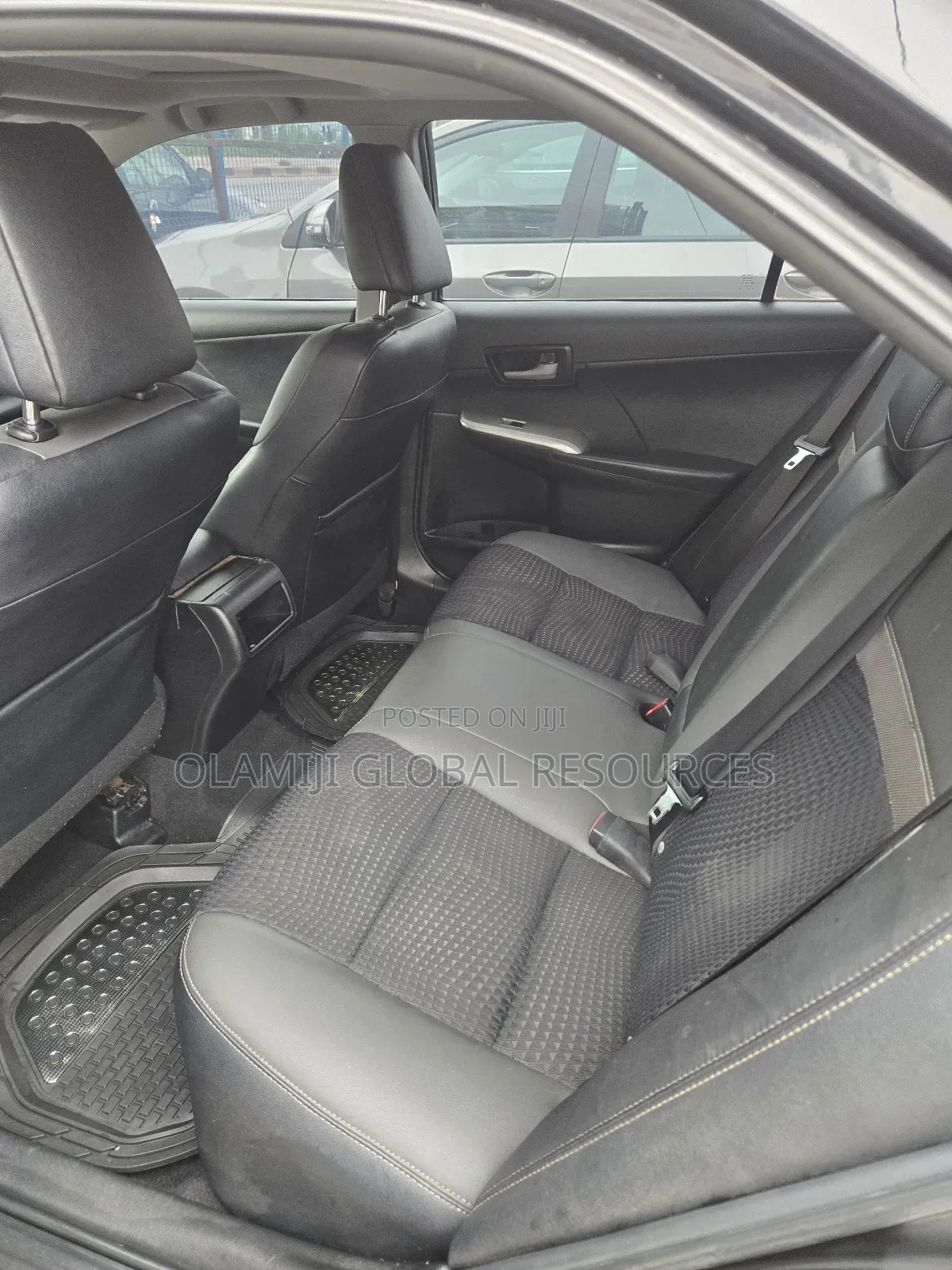 Toyota Camry SE 4dr Sedan (2.5L 4cyl 6A) 2013 Black