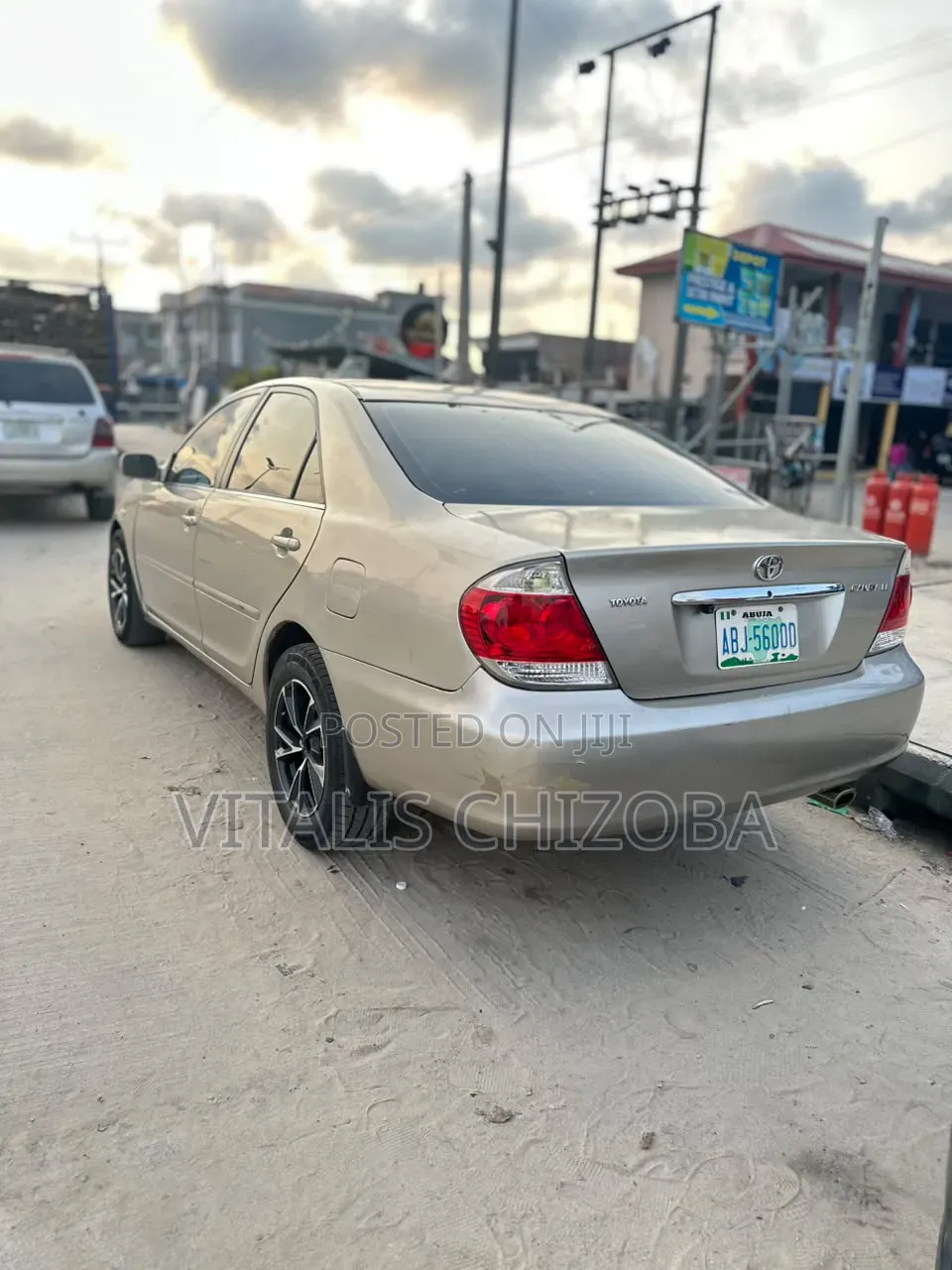 Toyota Camry 2004 Gold