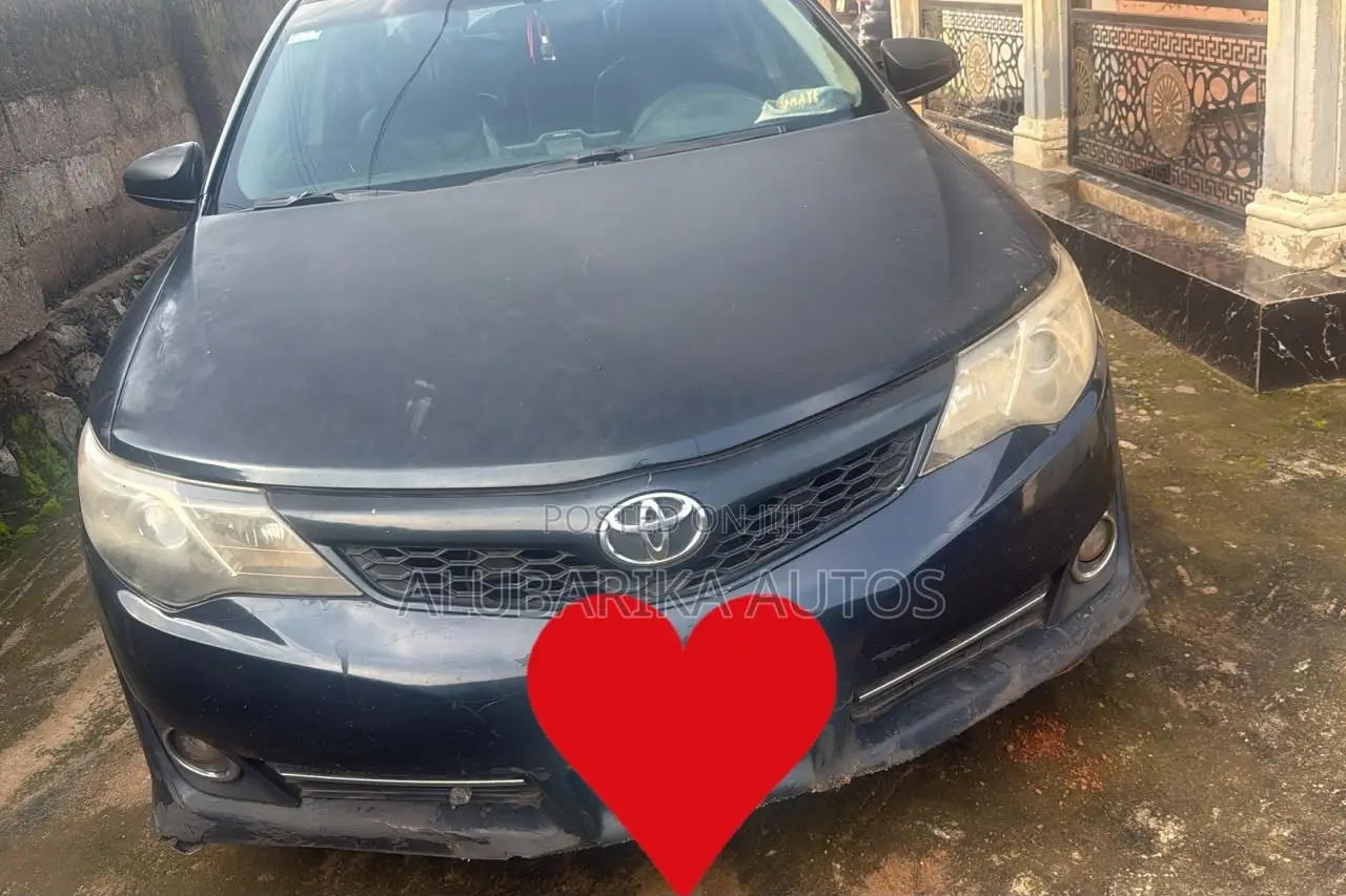 Toyota Camry 2013 Black