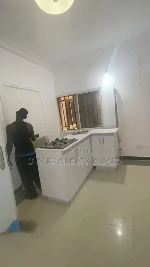 Mini Flat in Lekki Phase 1 for rent