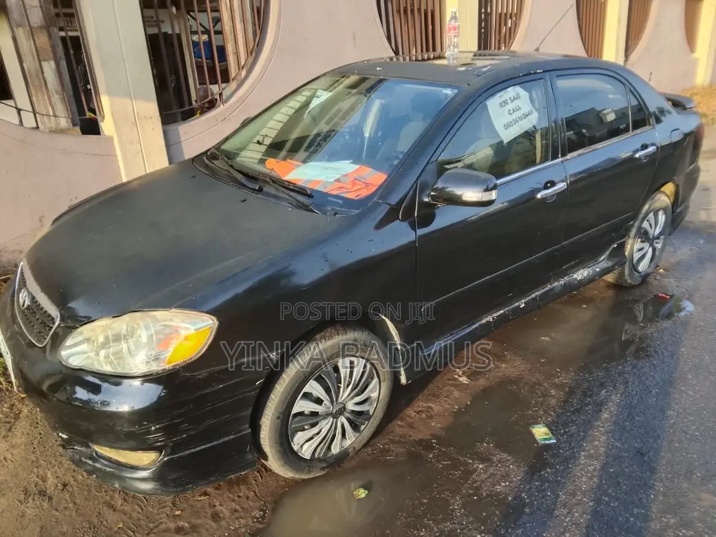 Toyota Corolla 2004 Black