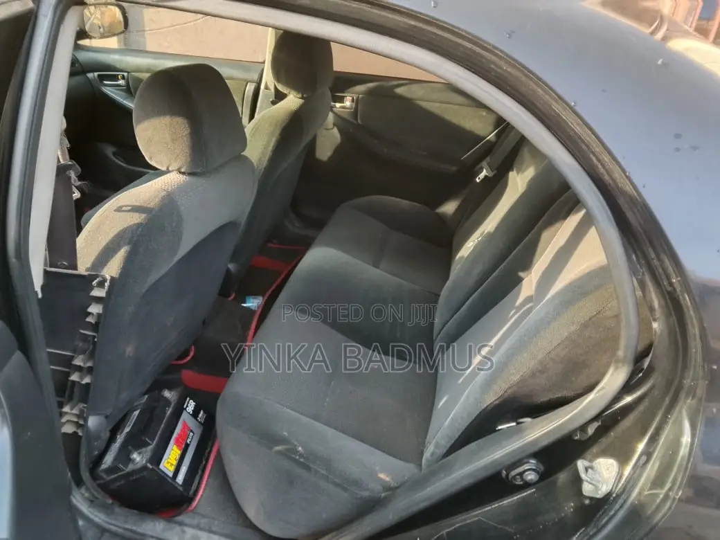 Toyota Corolla 2004 Black