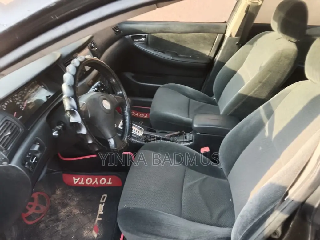 Toyota Corolla 2004 Black