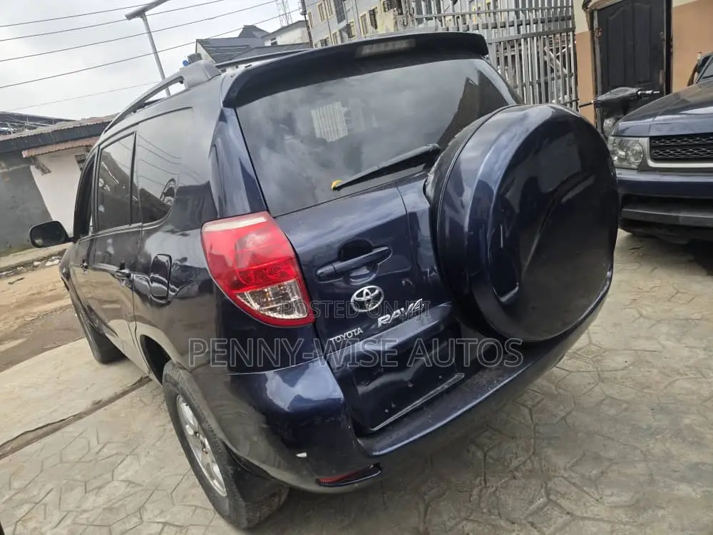 Toyota RAV4 2.4 2008 Blue