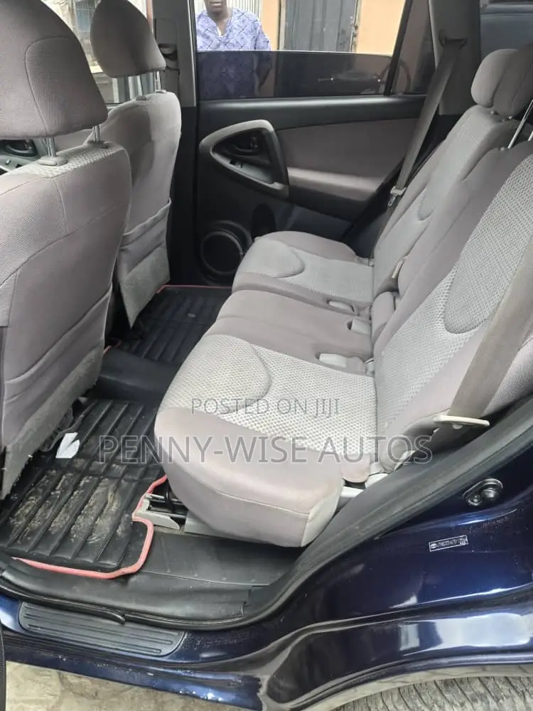 Toyota RAV4 2.4 2008 Blue
