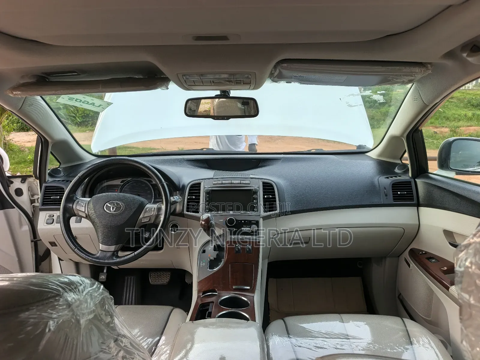 Toyota Venza 2010 White
