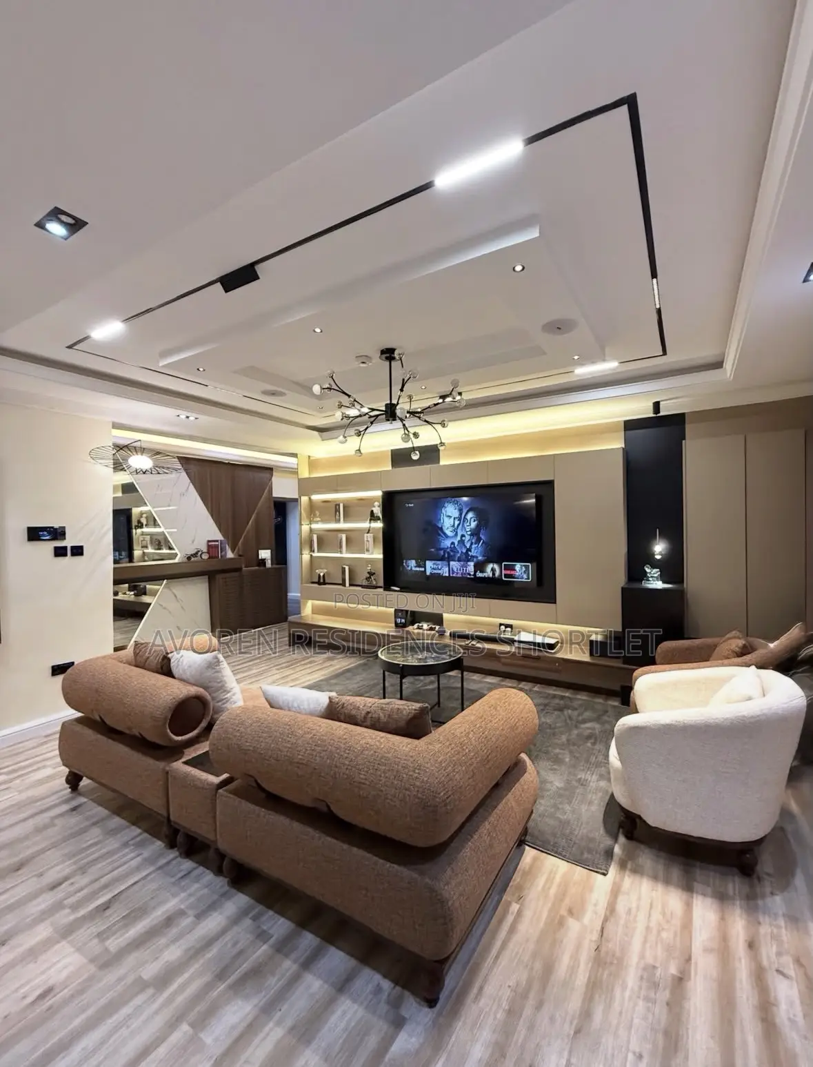 Luxurious 2 Bedroom Apartment Shortlet in Lekki