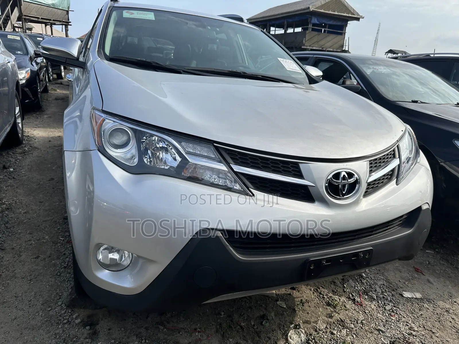 Toyota RAV4 Limited 4dr SUV AWD (2.5L 4cyl 6A) 2015 Silver