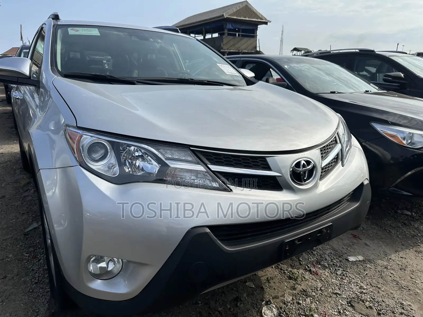 Toyota RAV4 Limited 4dr SUV AWD (2.5L 4cyl 6A) 2015 Silver