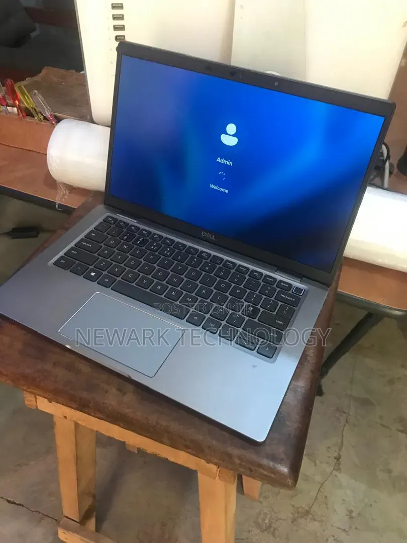 Laptop Dell Latitude 7320 16GB Intel Core i7 SSD 256GB