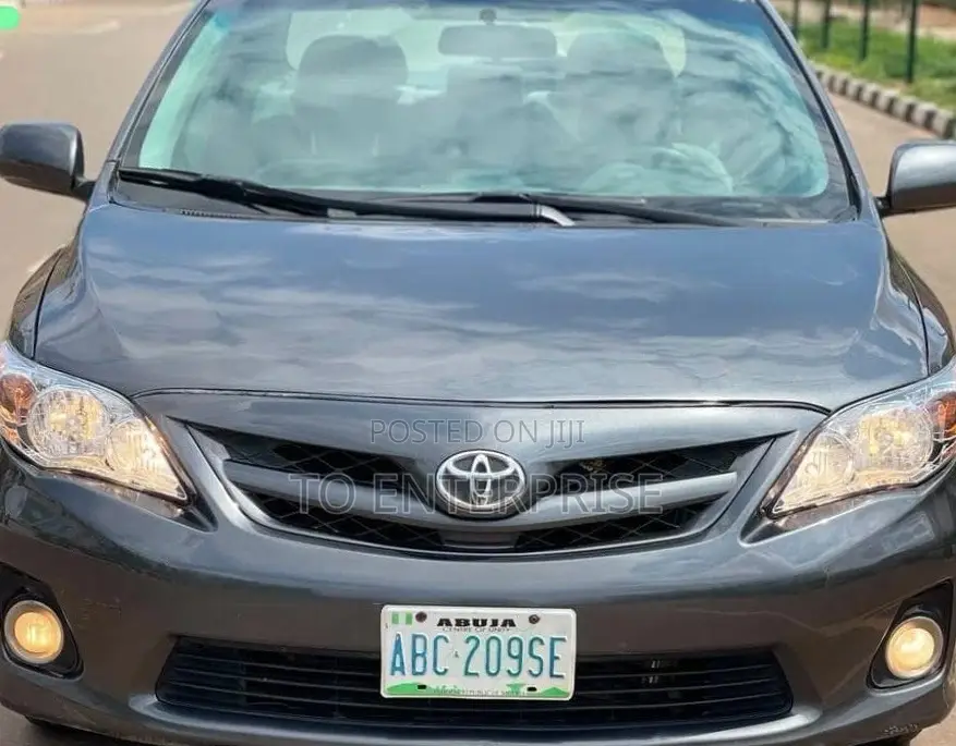 Toyota Corolla 2012 Gray