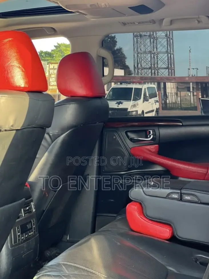 Lexus LX 2018 Black