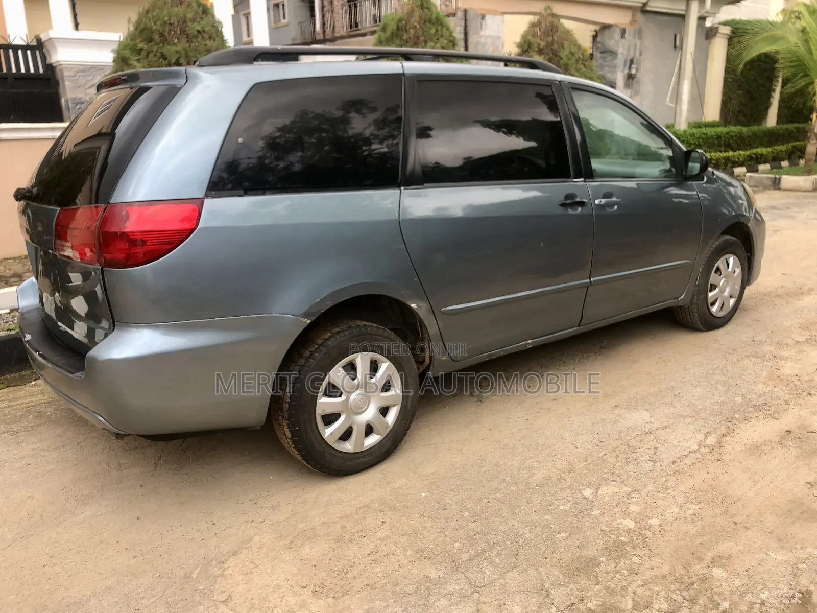Toyota Sienna CE FWD (3.3L V6 5A) 2004 Blue
