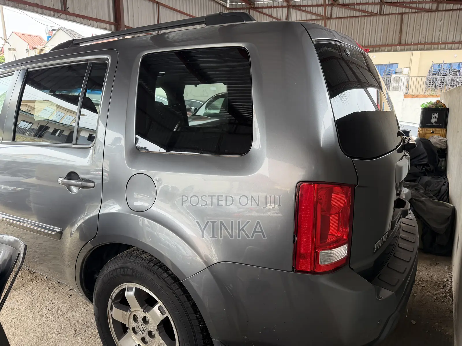 Honda Pilot Touring w/RES/Navi FWD (3.5L 6cyl 5A) 2011 Gray