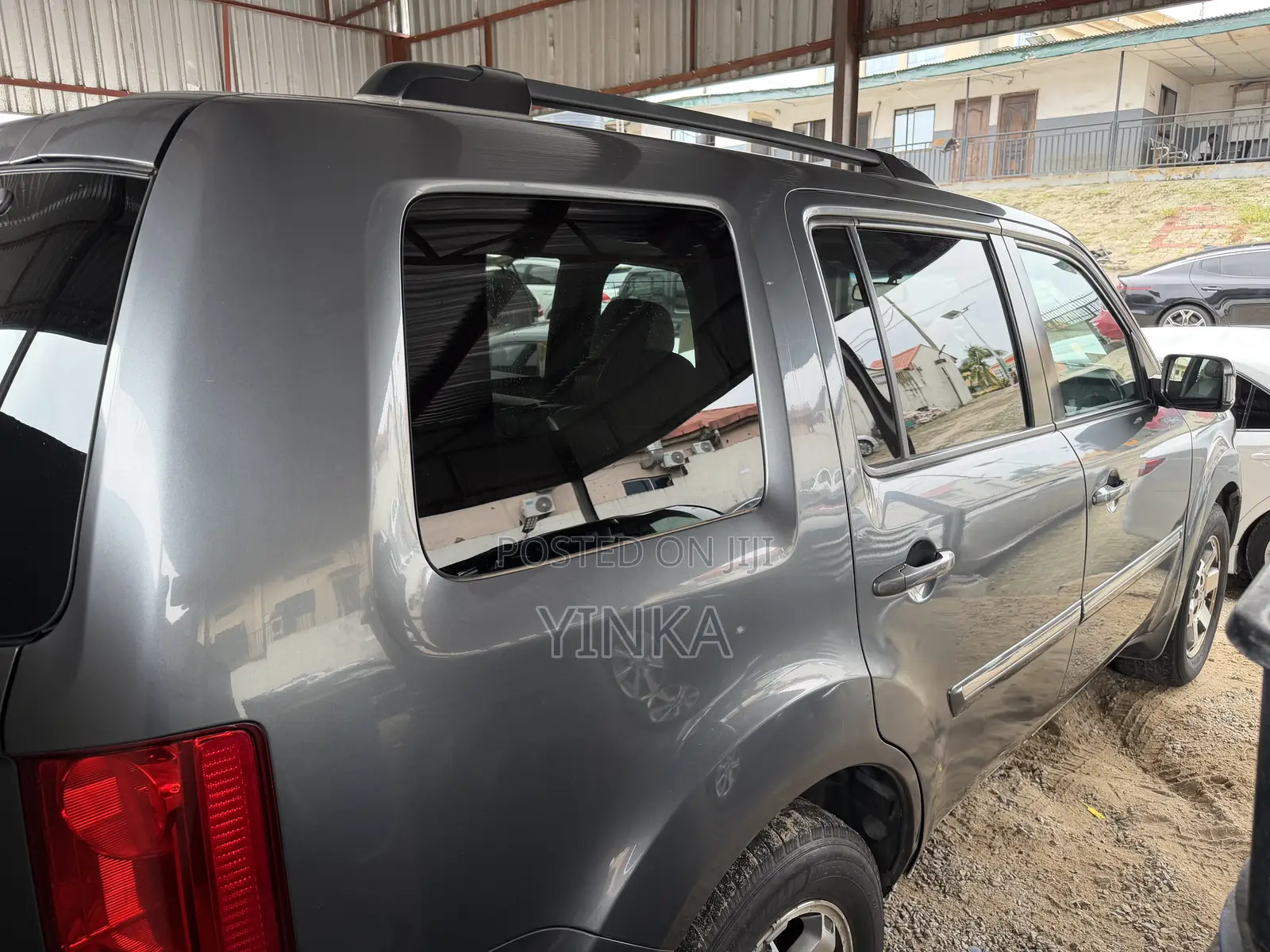 Honda Pilot Touring w/RES/Navi FWD (3.5L 6cyl 5A) 2011 Gray
