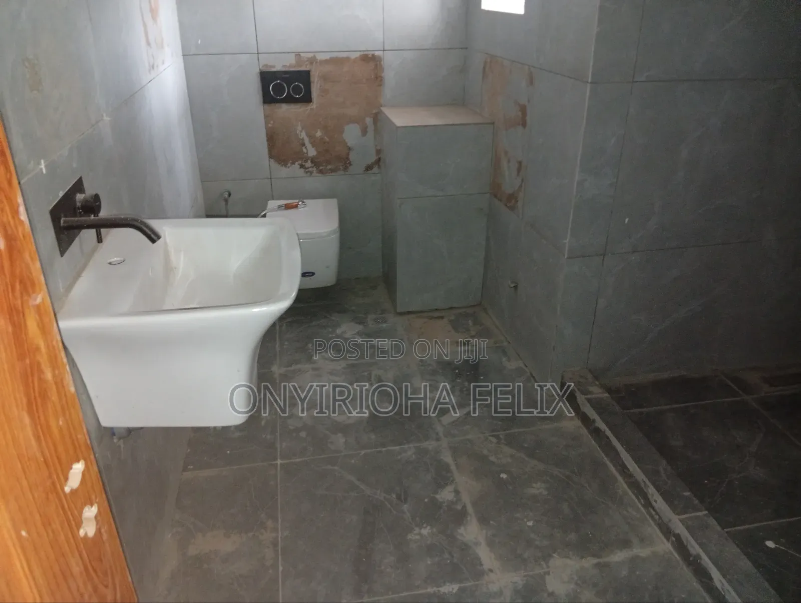 4bdrm Townhouse / Terrace in Jabi Main for rent