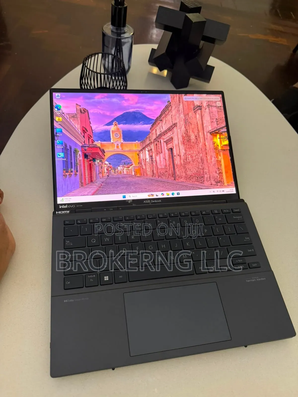 New Laptop Asus Zenbook Duo 14 32GB Intel Core Ultra 9 SSD 1T