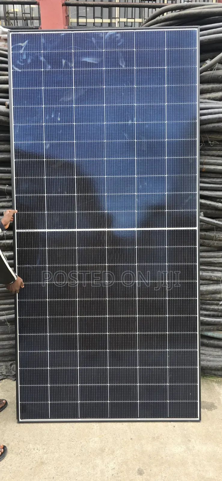 630w Jinko High Efficiency Monocrystalline Solar Panel