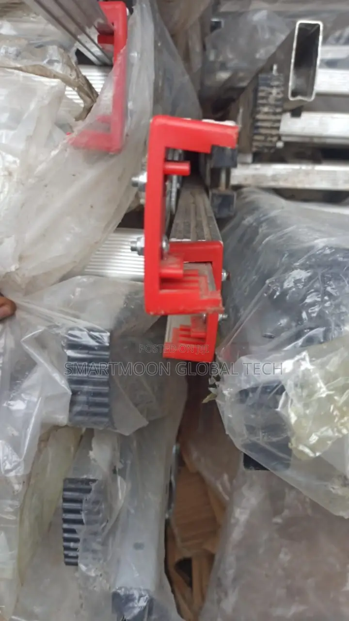 20 by 2 Heavy Duty England Aluminum Ladder