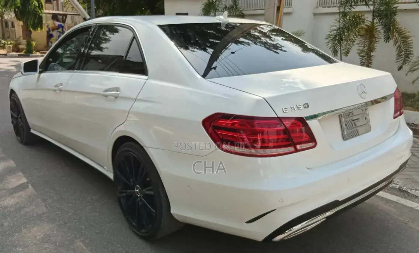 Mercedes-Benz E350 Base 4Matic Sedan AWD (3.5L 6cyl 7A) 2015 White