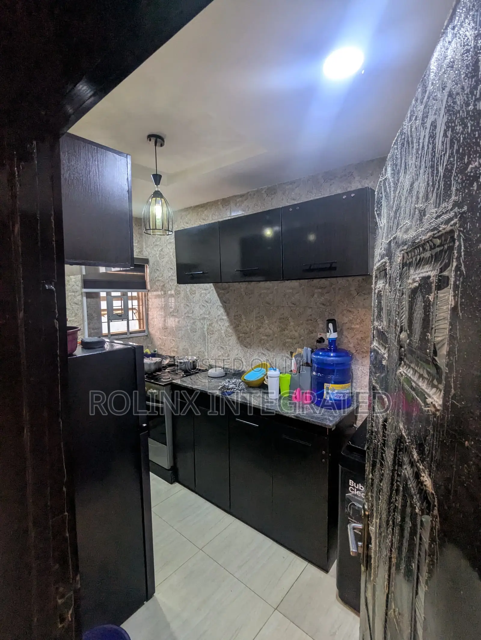 5bdrm Bungalow in Old Ife Road, Alakia for sale